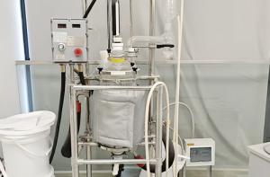 10L雙層中溫玻璃反應(yīng)釜