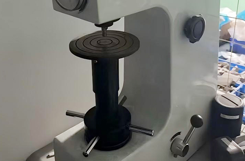 臺(tái)式洛氏硬度計(jì)