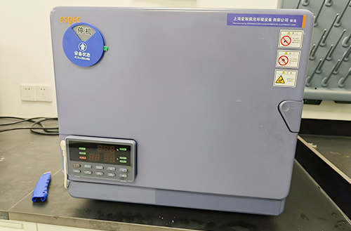 高溫試驗(yàn)箱