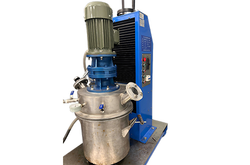 水凝膠真空攪拌機(jī)